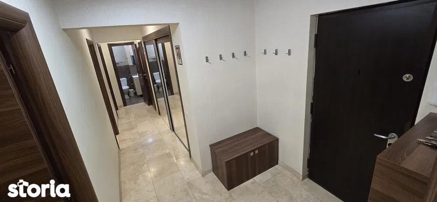 Apartament cu 3 camere decomandat, mobilat în Berceni