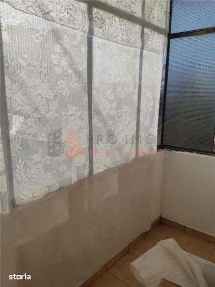 Apartament cu 3 camere decomandat în Dorobanți 1