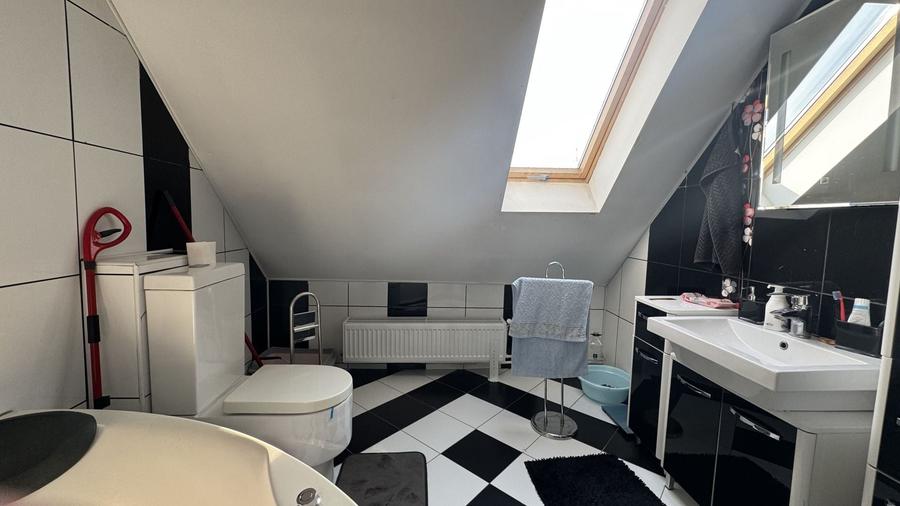 Apartament cu 2 camere semidecomandat, mobilat în Brâncoveanu