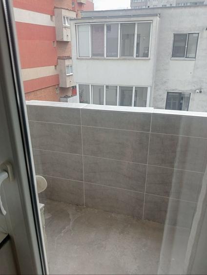 Apartament cu 4 camere decomandat în Mărăști