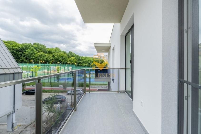 Apartament cu 3 camere semidecomandat în Central