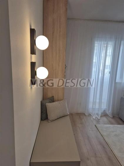 Apartament cu 3 camere semidecomandat în Circumvalațiunii