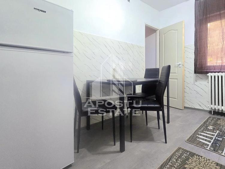 Apartament cu 2 camere semidecomandat în Micălaca