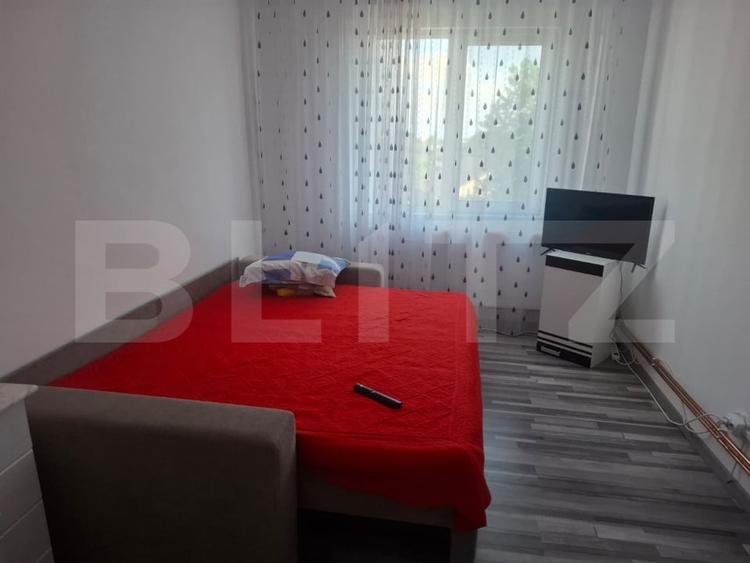 Apartament 3 camere, 63 mp, zona Găești - 9