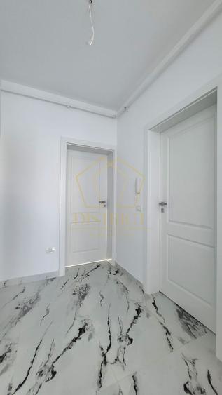 Apartament cu 2 camere semidecomandat în Giroc