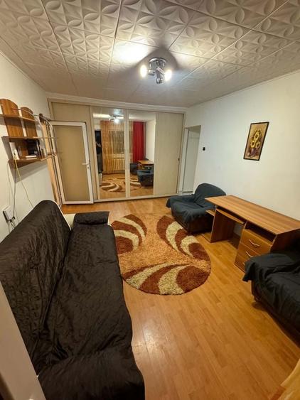 Apartament cu 2 camere semidecomandat în Exterior Vest
