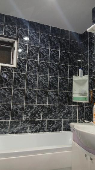 Apartament cu 3 camere decomandat în