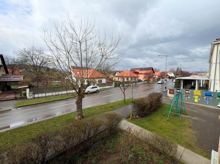 Apartament 2 camere 46 M² + balcon 10 M² cu priveliste Simeria - 10