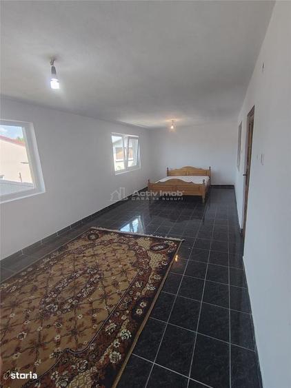 Casă cu 3 camere în Central