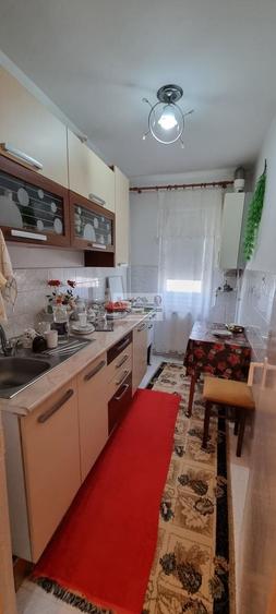 Apartament cu 2 camere semidecomandat, mobilat în Central