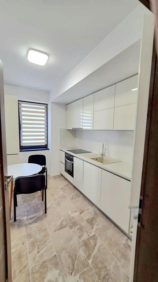 Apartament cu 2 camere decomandat în Ultracentral
