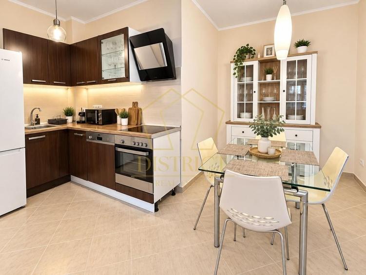 Apartament cu 3 camere semidecomandat, mobilat în Olimpia-Stadion