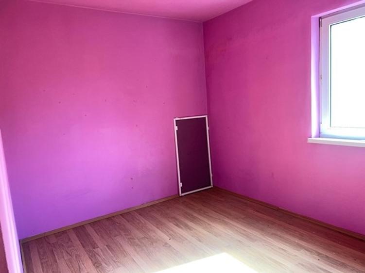 Apartament cu 2 camere semidecomandat în Berceni
