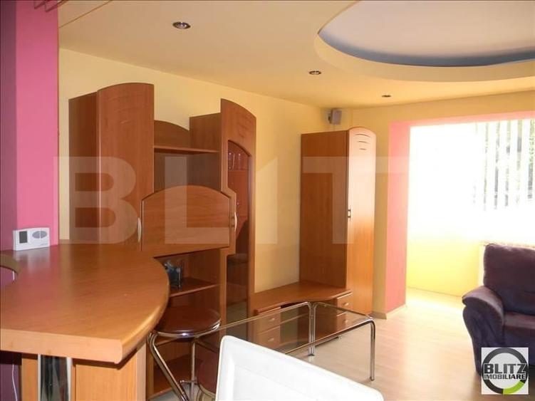 Apartament, 3 camere, 70 mp, zona strazii Plopilor! - 3