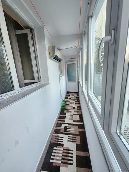 Apartament cu 3 camere decomandat în Brâncoveanu
