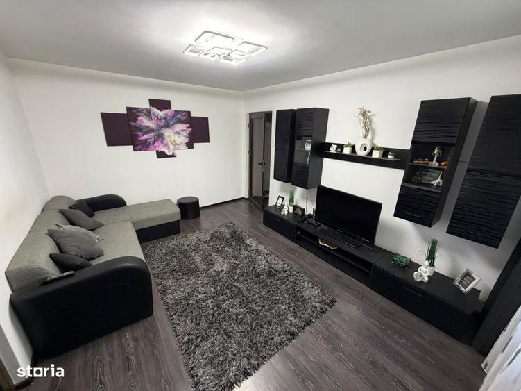 Apartament cu 2 camere semidecomandat în Micro 6