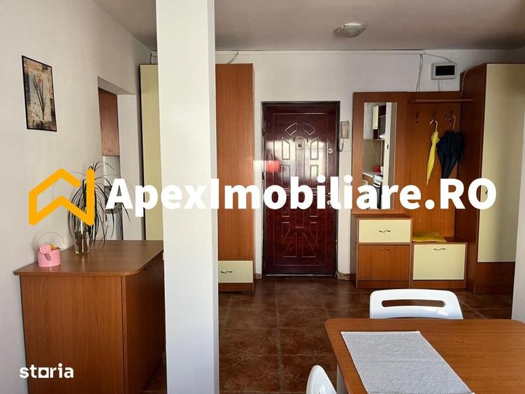 Apartament cu 2 camere decomandat în Tei