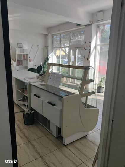 Spațiu comercial, de 180 mp, în Iosia