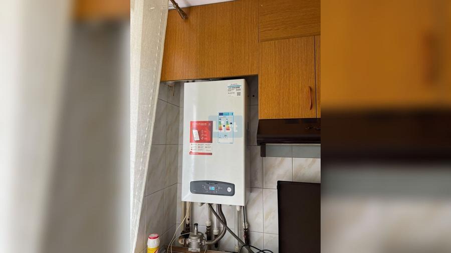 Apartament cu 2 camere decomandat, mobilat în Politehnica
