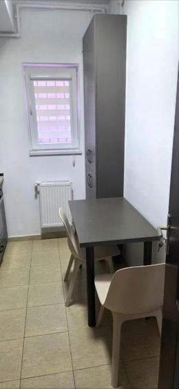 Apartament cu 3 camere decomandat, mobilat în 13 Septembrie
