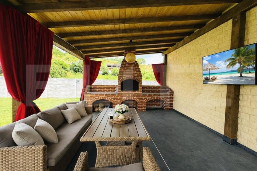 Casă cu 3 camere cu Canalizare în Valea Voievozilor