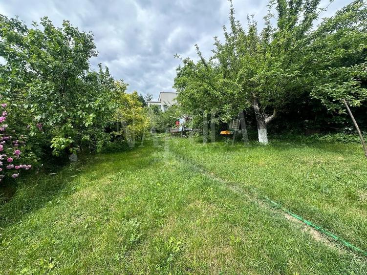 Casă individuală cu 6 camere cu Canalizare în Grigorescu