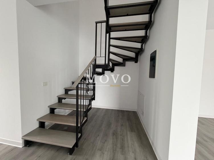 Duplex cu 4 camere cu Canalizare în Utvin