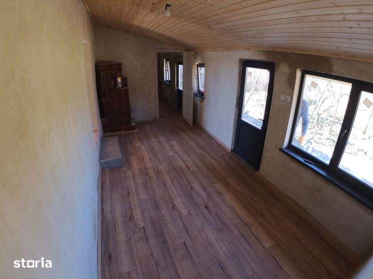 Casa la pret de apartament 4 camere, teren 1770 mp, renovata Ciorani - 12