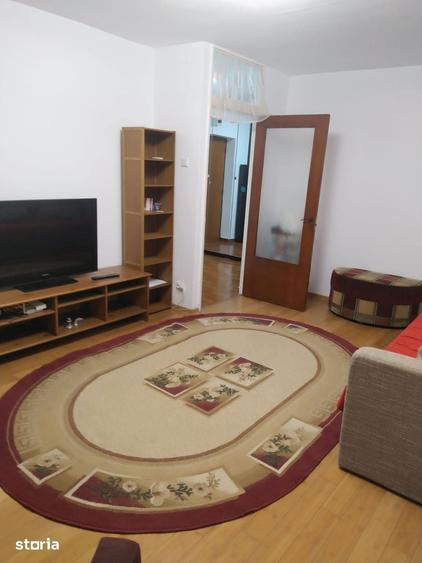 Garsonieră decomandată în Tei
