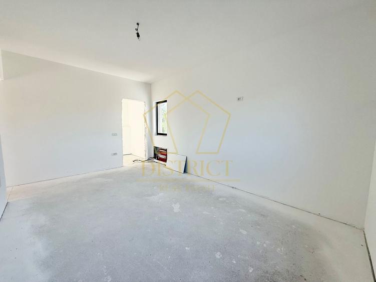 Duplex cu 4 camere cu Canalizare în Chișoda