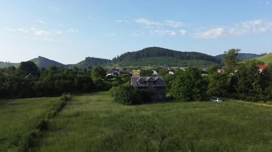 Teren de 10304 mp, în Slatina