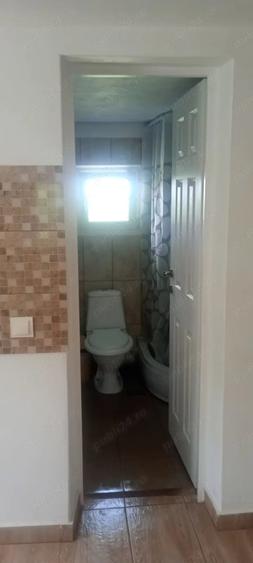 Casă cu 2 camere cu Teren 8000 Mp în Barbura