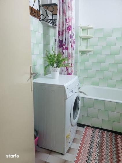 Apartament cu 2 camere decomandat în Lupeni