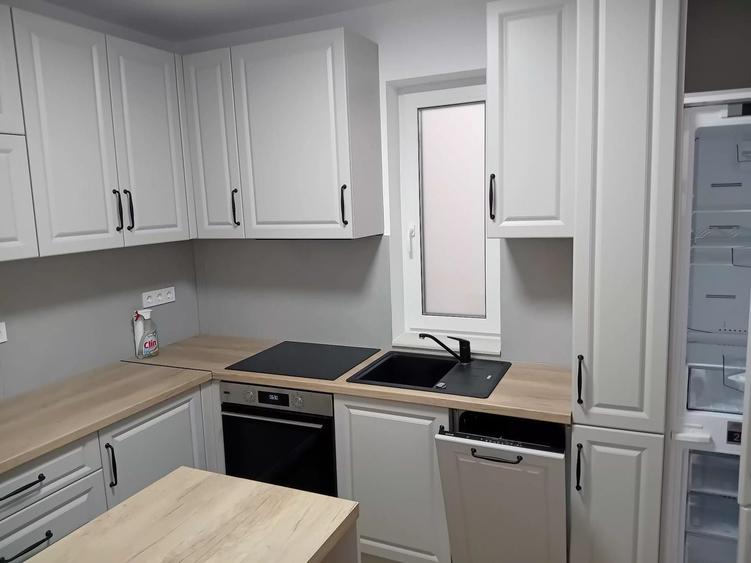 Apartament cu 2 camere decomandat în Ultracentral