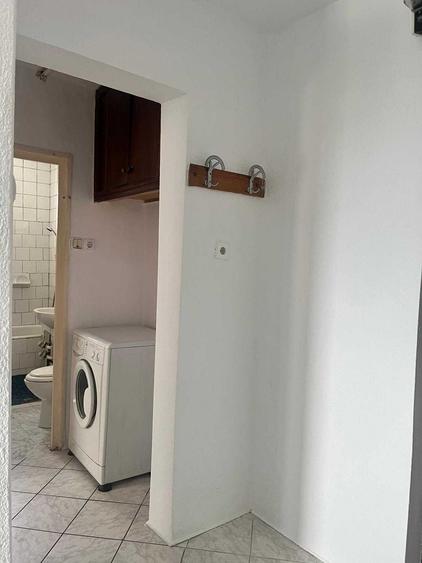Apartament cu 2 camere decomandat în Vest