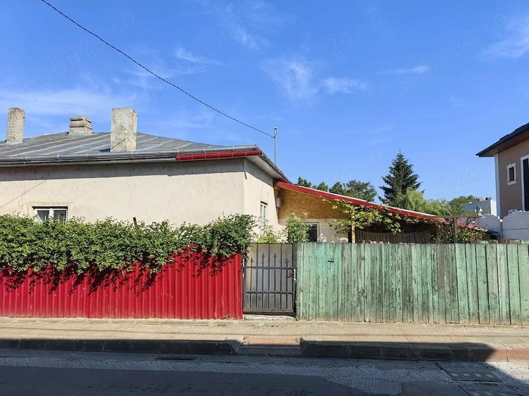 Casă cu 2 camere cu Teren 53 Mp în Central
