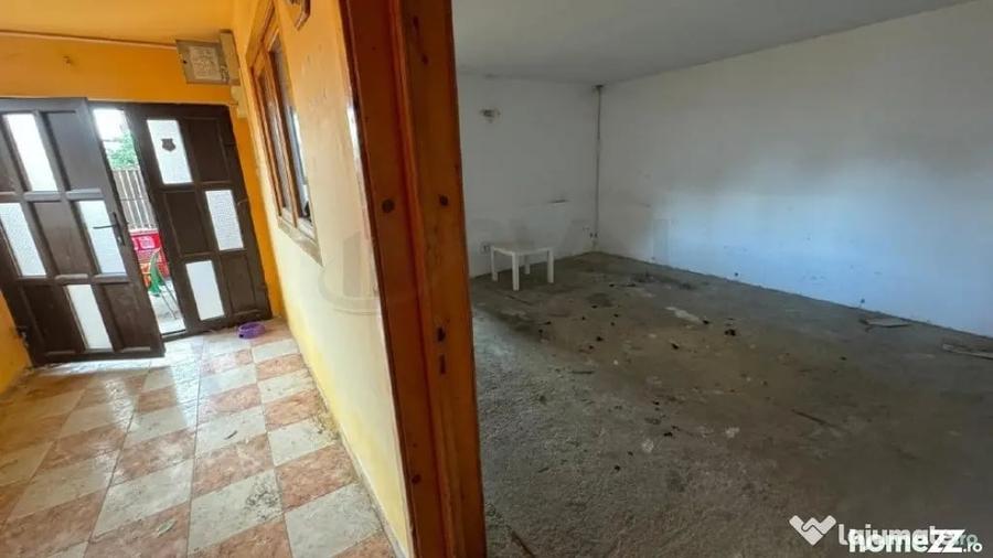 Casă cu 4 camere cu Teren 157 Mp în Sud