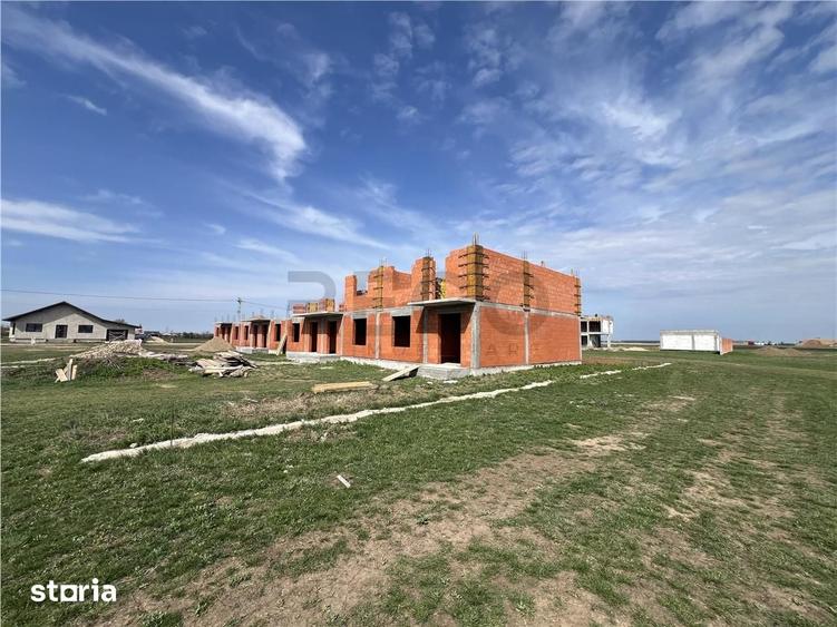 Apartament cu 3 camere decomandat în Sântandrei