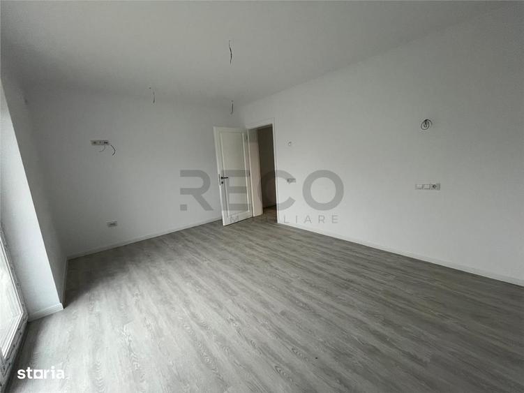 Casă cu 4 camere în Rontău