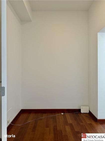 Apartament cu 5 camere în Primăverii