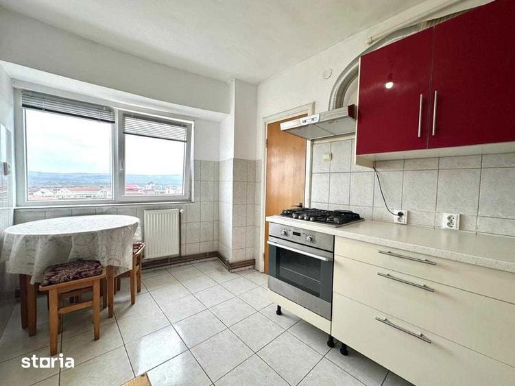 Inchiriez apartament 3 camere ultracentral Alba Iulia - 2