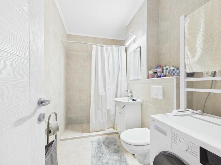 Apartament decomandat, 2 camere, dresing generos, balcon, Sanpetru, Brasov - 1