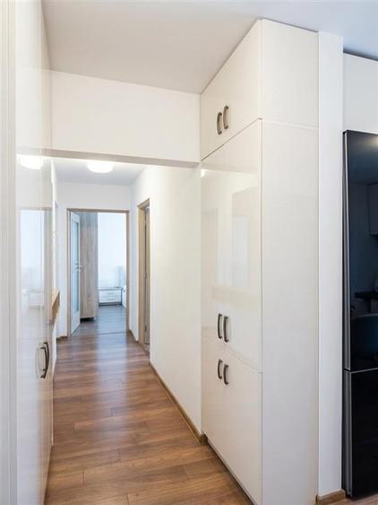 Apartament cu 3 camere decomandat în Dacia