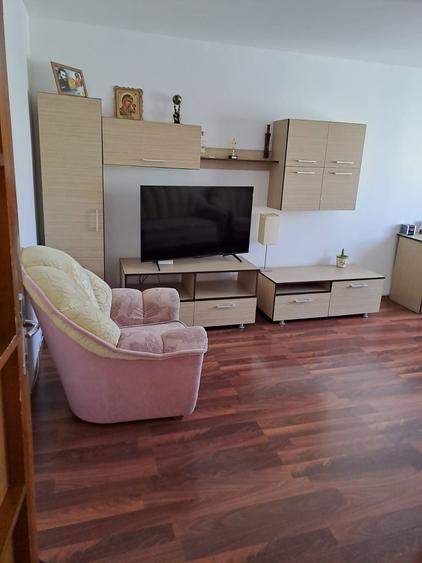 Apartament cu 2 camere decomandat în Cetate