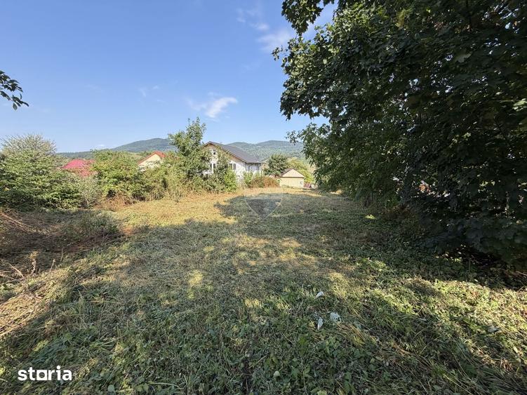 Casă cu 3 camere cu Teren 900 Mp în Soveja
