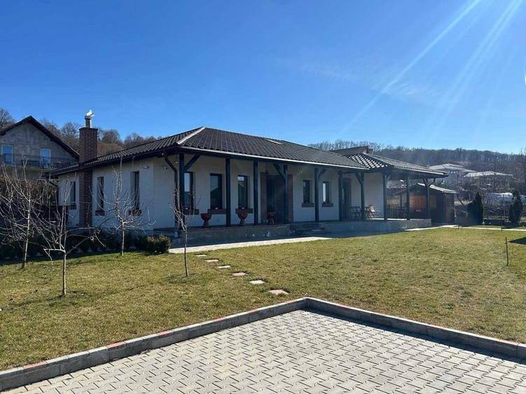 Casa Popesti Deal/205 mp utili/ 700 mp teren/Doua curti/Comision 0% - 2