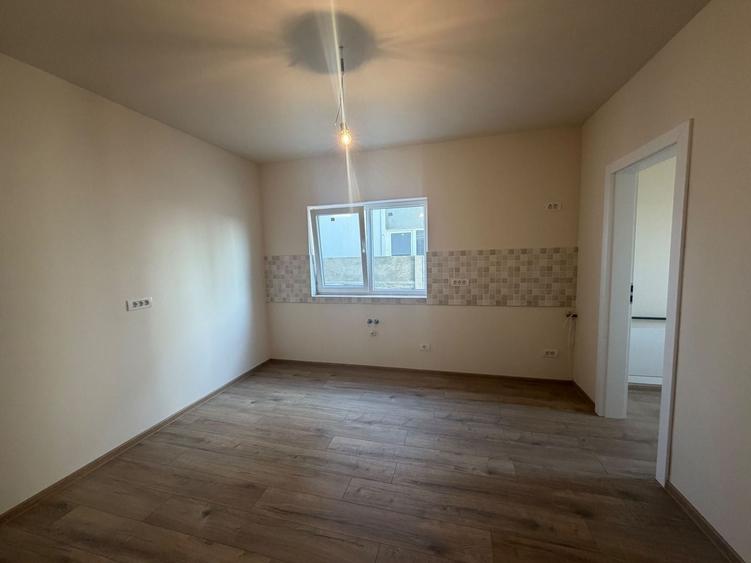 Duplex cu 4 camere cu Teren 320 Mp în Moșnița Nouă