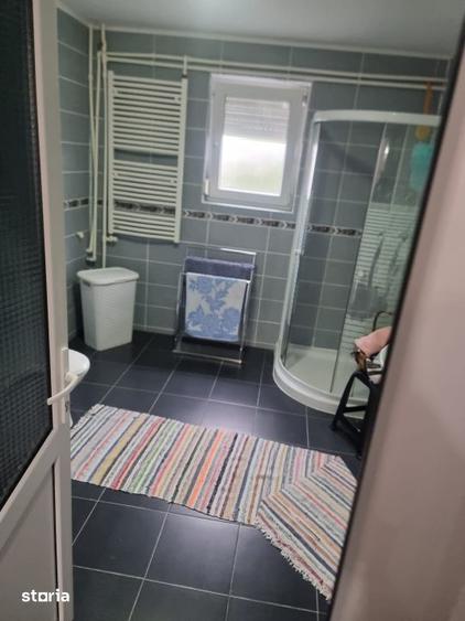 Casă cu 5 camere cu Teren 3000 Mp în Frătăuții Vechi