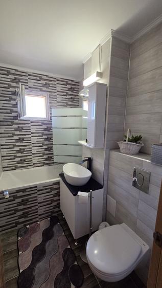 Apartament cu 3 camere decomandat în Șelimbăr