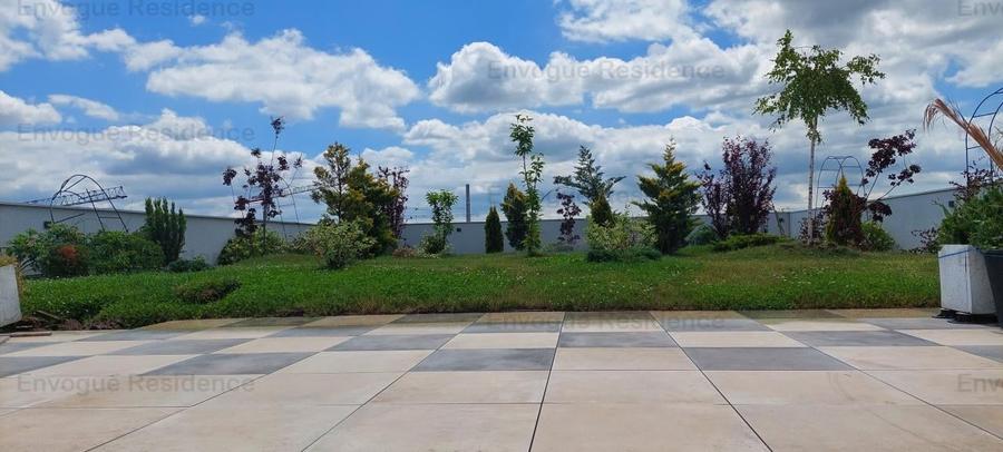 Penthouse cu 5 camere decomandat în Militari